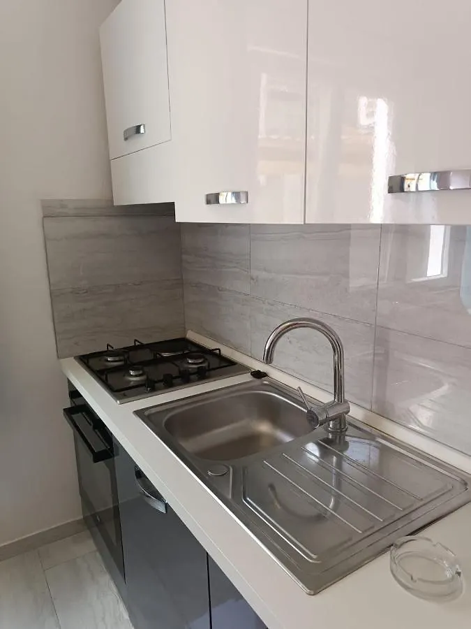 Apartmani Nikola Biograd Na Moru Croácia